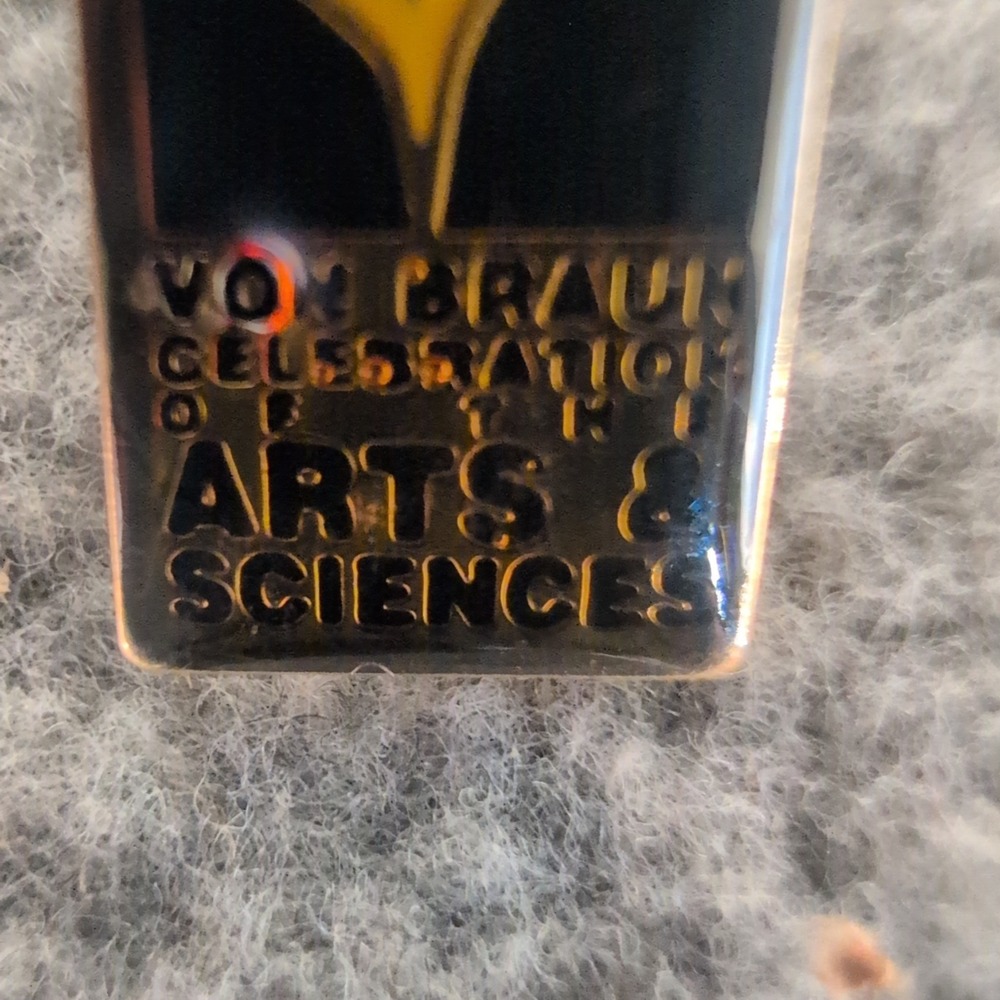 Von Braun Celebration of the Arts & Sciences Enamel Lapel Pin Black Gold Tone - Picture 2 of 3